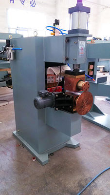 Kalite  160KVA Resistance Seam Welding Machine with Double Red Copper Square Box for Conduction fabrika