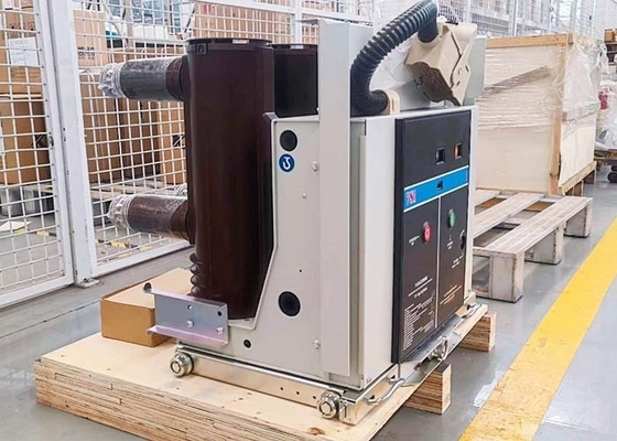 VS1-12 Elektrik Ekipmanları Vakumlu Devre Kesici 12KV 50hz Üç Fazlı Güç 630A 25KA