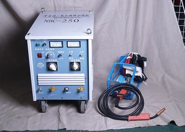 Karbon Çelik için CO2 Gaz Korumalı Taşınabilir Kaynak MakinesiYatak Tipi MIG / MAG 250A