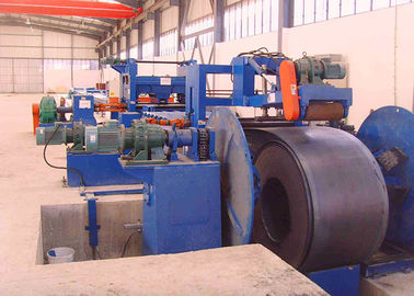 Uncoiling Tesviye Bobin Kesme Makinesi Işık Kutbu İçin Uzunluk Hattına 5x1250 Kesme